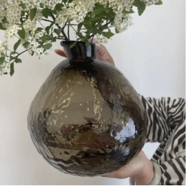 European style large cold patterned coffee colored glass vase, living room dining table flower arrangement vase, irregular hydroponic flower decoration